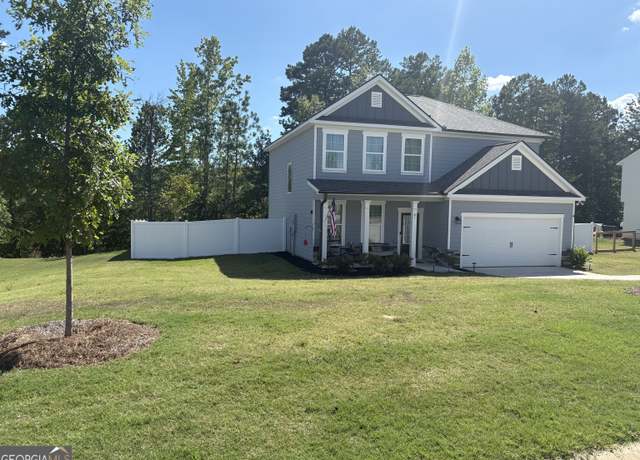 Property at 81 Boulder Dr, Toccoa, GA 30577, 4 beds, 2.5 baths