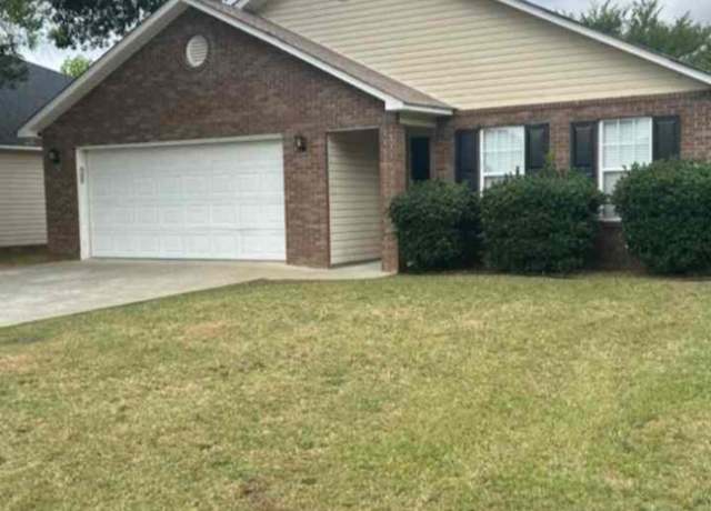 Property at 107 Onyx Ct, Warner Robins, GA 31093, 3 beds, 2 baths