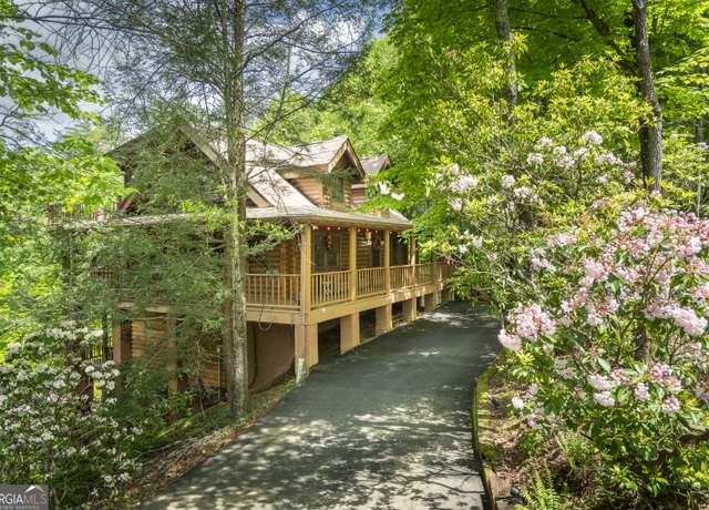 Property at 451 Pinecrest Rd, Sautee Nacoochee, GA 30571, 3 beds, 3 baths