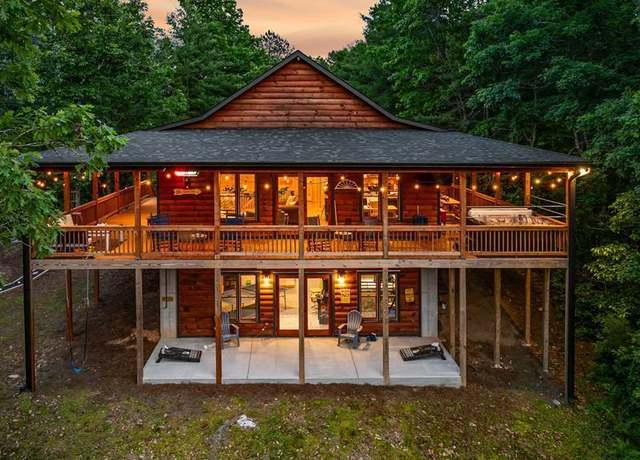 Property at 490 Walnut Hills Dr, Mineral Bluff, GA 30559, 3 beds, 3 baths