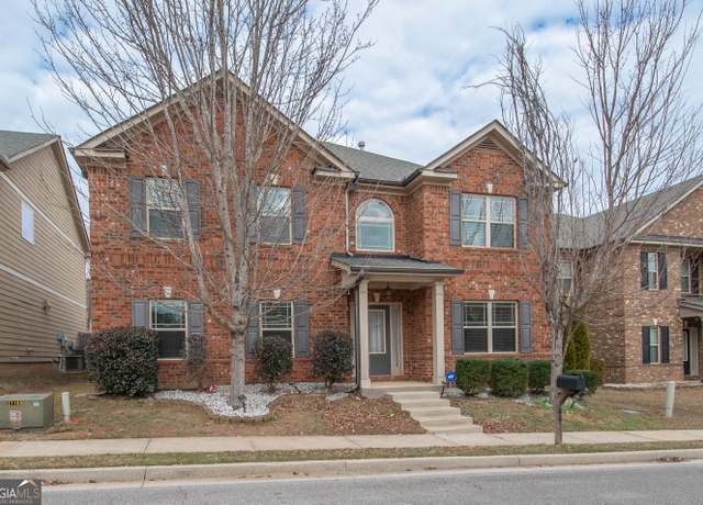 Property at 66 Matador Way, Newnan, GA 30263, 3 beds, 2.5 baths
