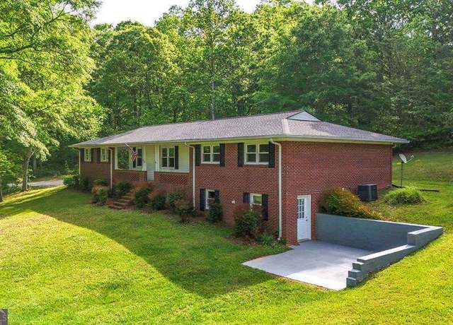 Property at 292 S Prospect Ave, Waco, GA 30182, 3 beds, 2 baths