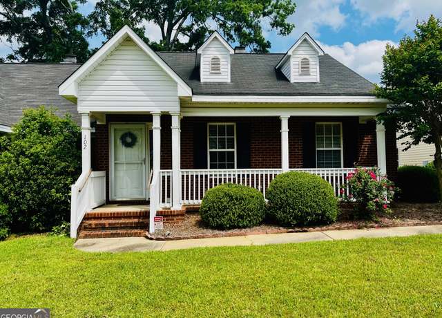 Property at 102 Braxton Dr, Macon, GA 31210, 2 beds, 2 baths