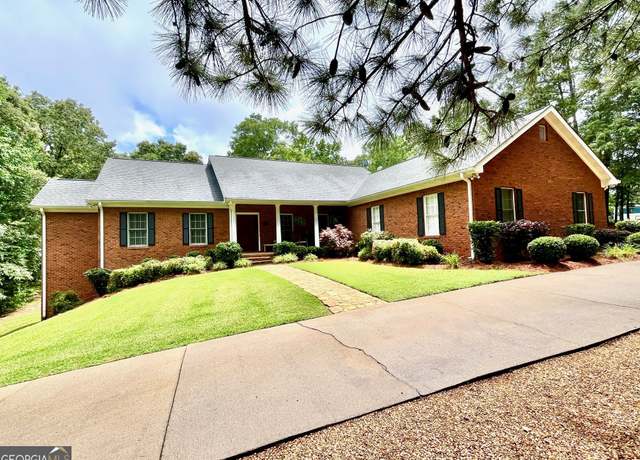 Property at 1000 Turner Church Rd, Mcdonough, GA 30252, 3 beds, 3 baths