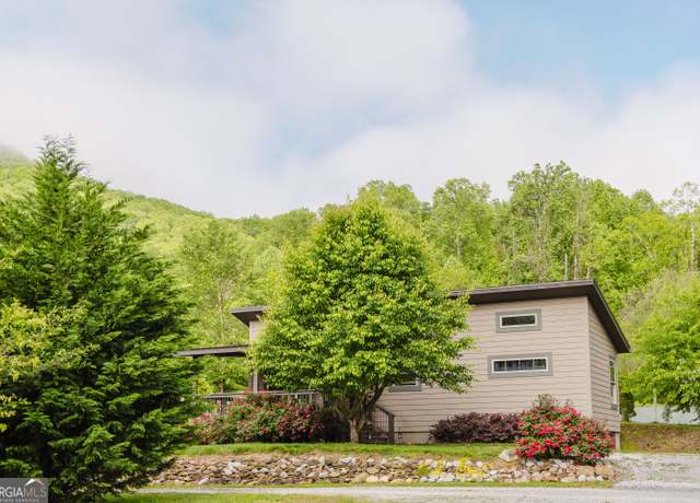 Property at 36 Maple Springs Ln, Mountain City, GA 30562, 1 bed, 1 bath