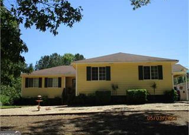 Property at 2236 Roland Rd, Thomaston, GA 30286, 4 beds, 2 baths