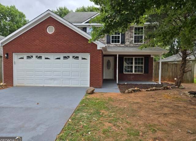 Property at 304 Klinetop Dr, Mcdonough, GA 30253, 3 beds, 2.5 baths