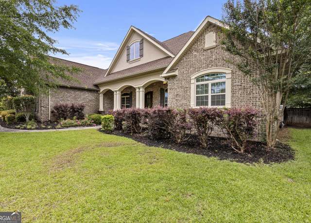 Property at 154 Abercorn St, Warner Robins, GA 31088, 4 beds, 3 baths