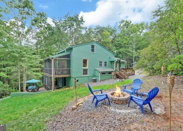 Property at 1055 Wolfpen Trl, Ellijay, GA 30536, 3 beds, 3 baths