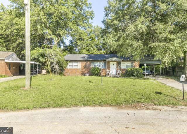 Property at 124 Flanders Dr, Warner Robins, GA 31093, 3 beds, 1 bath