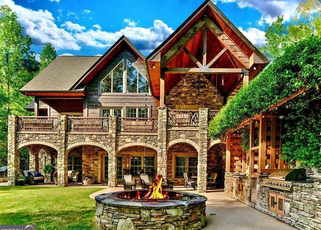 Property at 582 Rock Creek Bay Dr, Fair Play, SC 29643, 4 beds, 4 baths