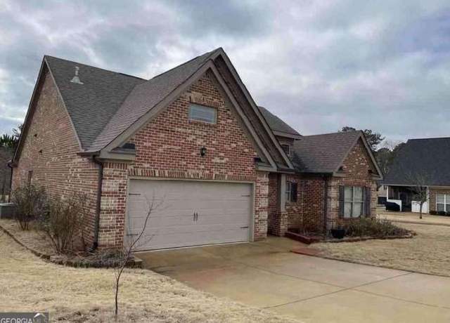 Property at 3349 Alhambra Cir, Hampton, GA 30228, 4 beds, 3 baths