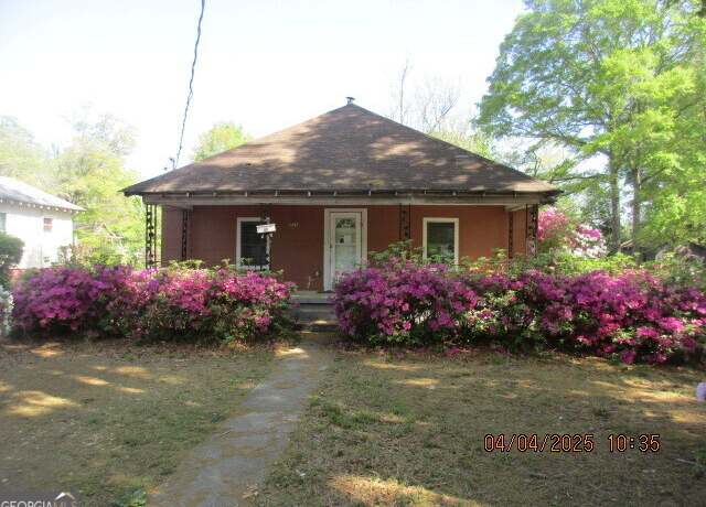 Property at 715 E Chappell St, Griffin, GA 30223, 3 beds, 1 bath