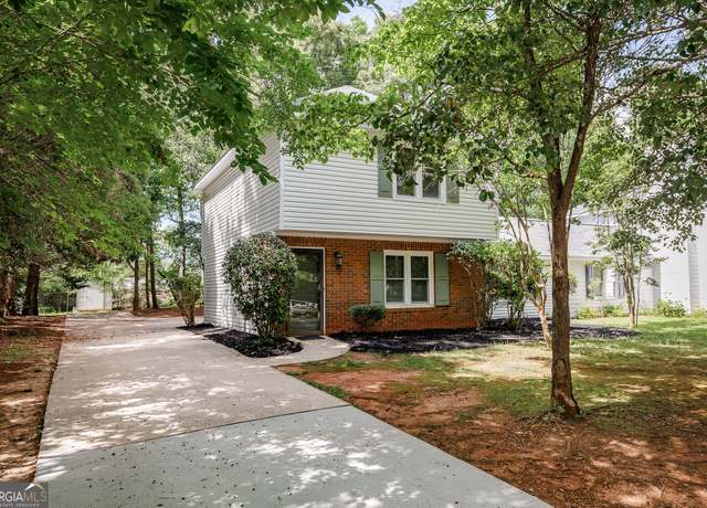 Property at 122 Shadow Moss Dr, Athens, GA 30605, 3 beds, 2 baths