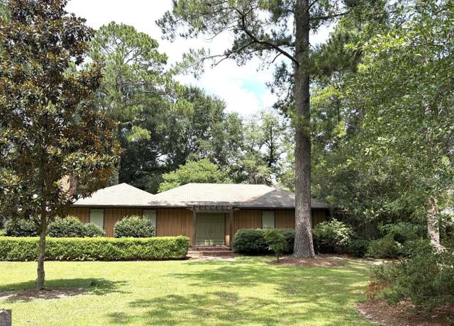 Property at 1103 Wingate Dr, Dublin, GA 31021, 3 beds, 3.5 baths