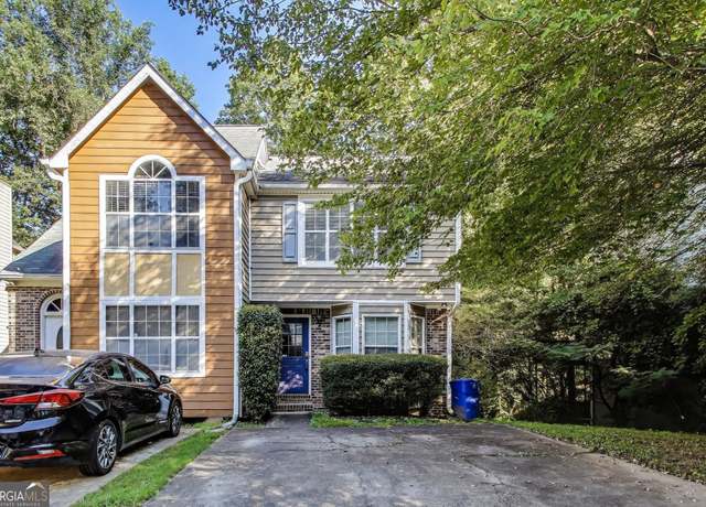 Property at 5196 Laurel Bridge Ct SE, Smyrna, GA 30082, 2 beds, 2.5 baths