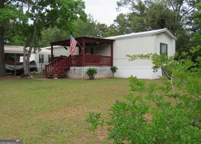 Property at 124 Woodland Dr, Georgetown, GA 39854, 2 beds, 2 baths