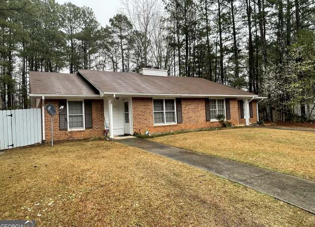 Property at 405 415 Chase Dr, Fayetteville, GA 30214, 4 beds, 2 baths