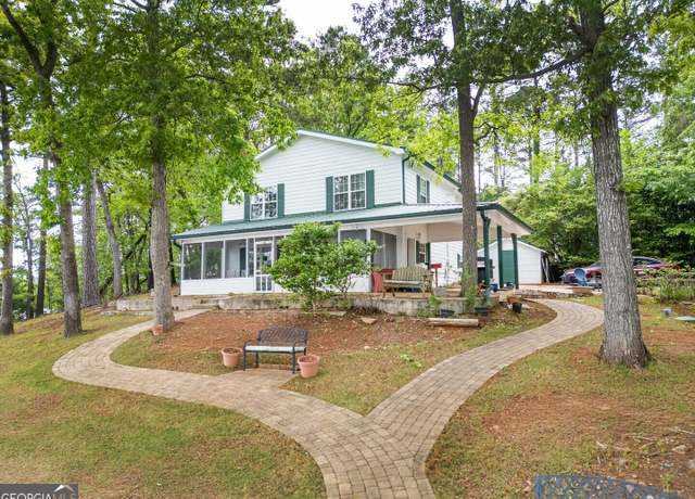 Property at 2000 Campbell Rd, Covington, GA 30014, 6 beds, 2 baths