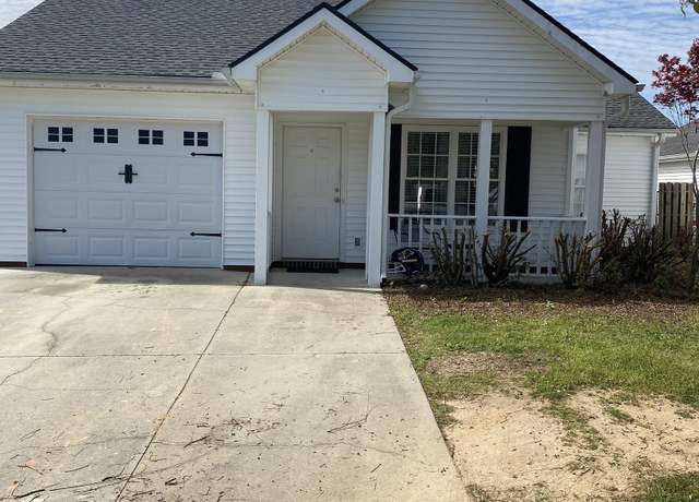 Property at 4 Baldwin Pl SE, Moultrie, GA 31788, 2 beds, 2 baths