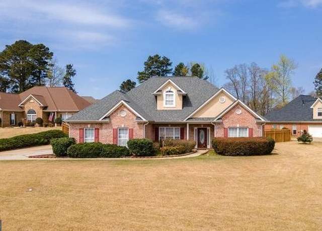 Property at 500 Soho Pl, Locust Grove, GA 30248, 4 beds, 3 baths