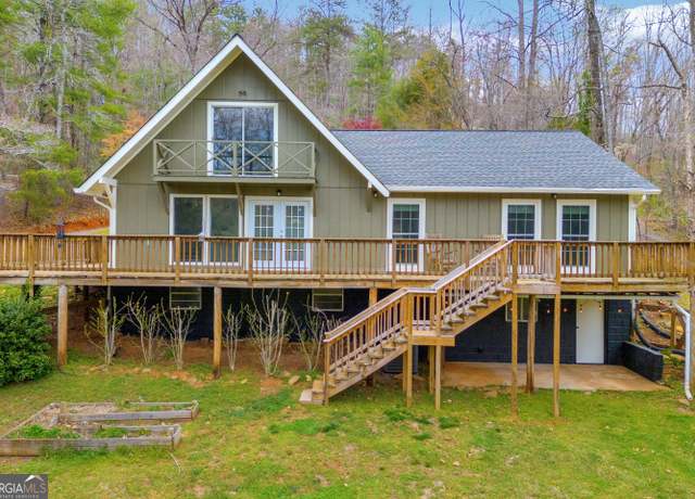 Property at 117 Foothills Dr, Cleveland, GA 30528, 4 beds, 2 baths