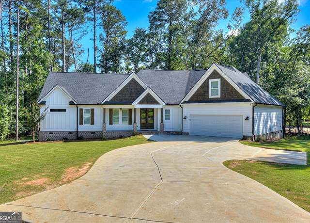 Property at 1199 Pawnee Dr, Lincolnton, GA 30817, 4 beds, 4 baths
