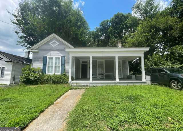 Property at 959 Ross St, Macon, GA 31201, 2 beds, 1.5 baths