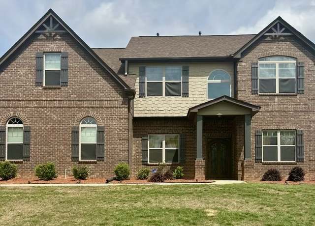 Property at 110 Broadwater Dr, Fayetteville, GA 30214, 5 beds, 4 baths