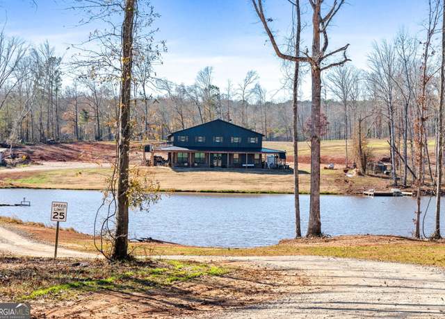 Property at 239 Walters Rd, Barnesville, GA 30204, 4 beds, 3.5 baths