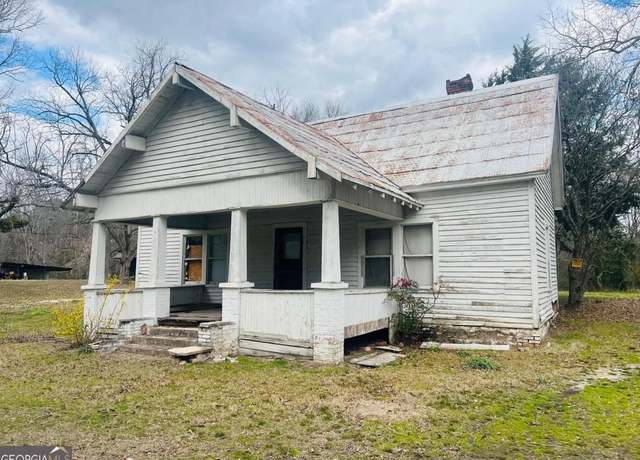 Property at 1011 Railroad St, Siloam, GA 30665, 2 beds, 1 bath