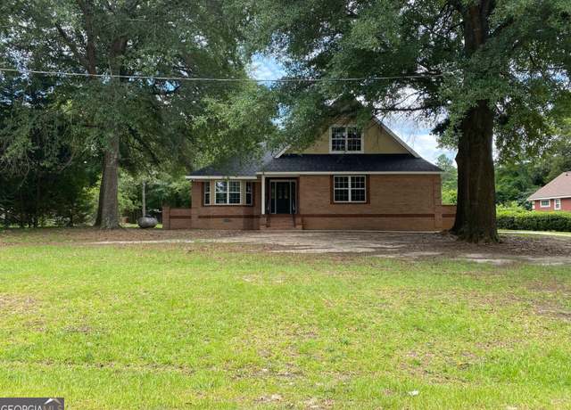 Property at 111 Troutman Dr, Macon, GA 31211, 4 beds, 3 baths