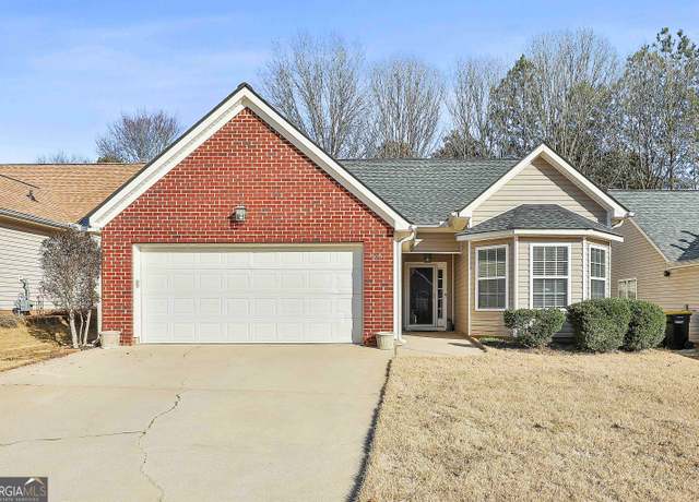 Property at 515 Hunterian Pl, Newnan, GA 30265, 3 beds, 2 baths