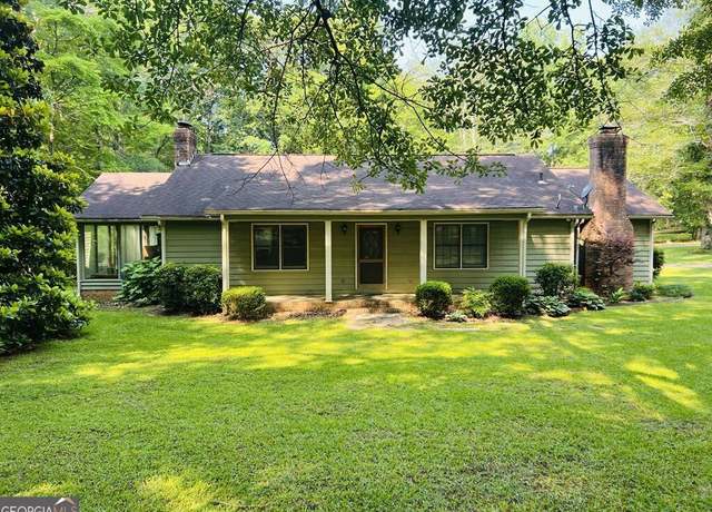 Property at 2021 H D Atha Rd, Monroe, GA 30655, 3 beds, 2.5 baths