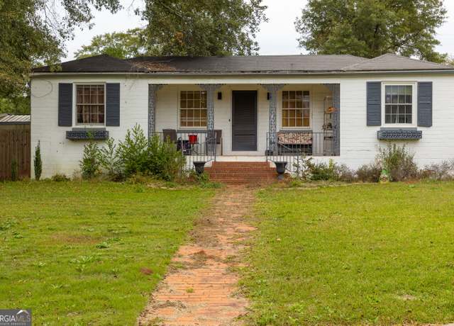 Property at 106 Hill St, Thomaston, GA 30286, 3 beds, 2 baths