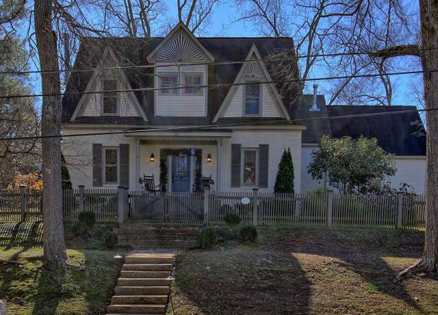 Property at 351 Seavy St, Senoia, GA 30276, 4 beds, 3 baths
