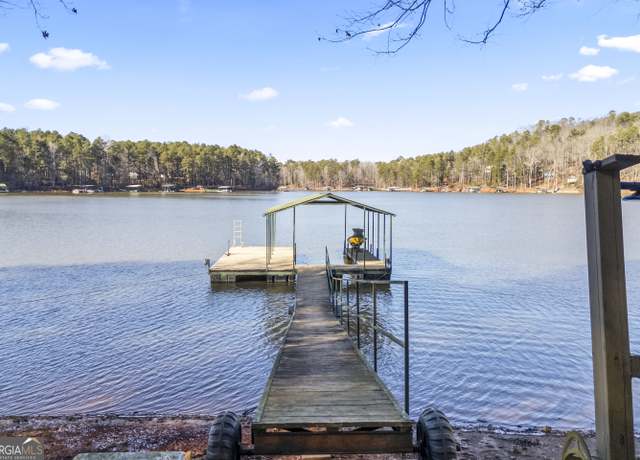 Property at 59 Waters Edge Ext, Martin, GA 30557, 3 beds, 2.5 baths