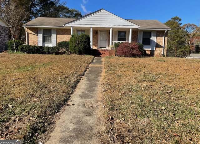 Property at 6099 Winview Dr, Forest Park, GA 30297, 4 beds, 3 baths