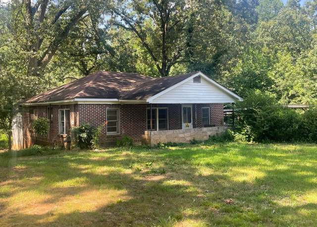 Property at 946 Hayes Wilbanks Rd, Toccoa, GA 30577, 2 beds, 1 bath