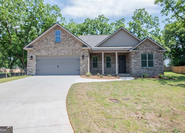 Property at 227 Obsidian Dr, Perry, GA 31069, 3 beds, 2 baths