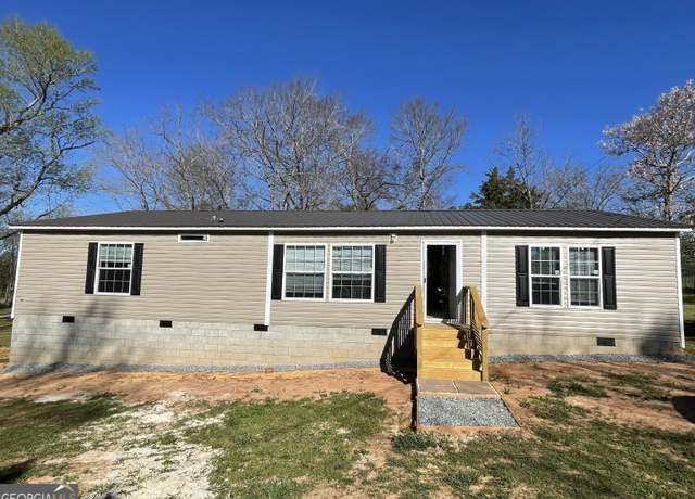 Property at 192 Milledgeville Rd, Eatonton, GA 31024, 3 beds, 2 baths