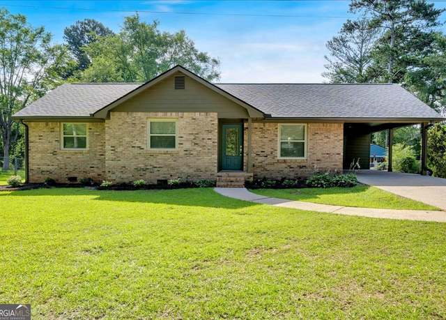 Property at 1526 Cave Springs Rd, Douglasville, GA 30134, 3 beds, 2 baths