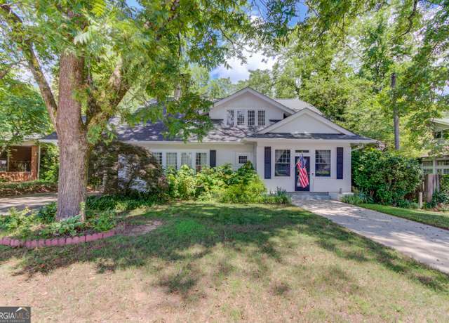 Property at 116 N Broad St, Winder, GA 30680, 5 beds, 2 baths