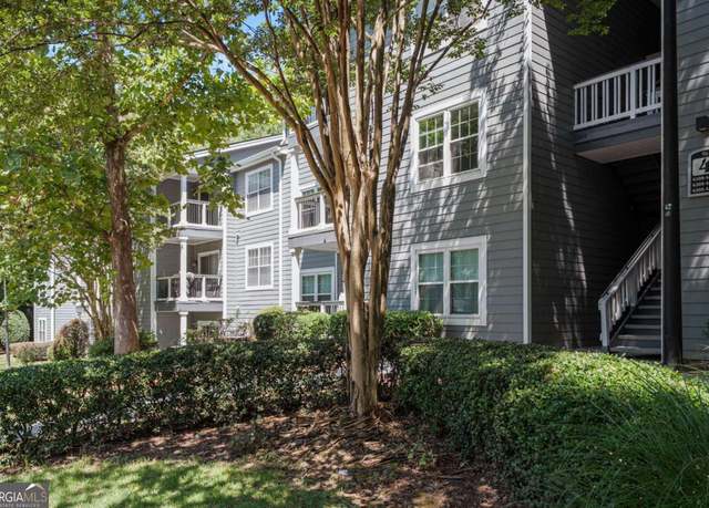 Property at 4208 Santa Fe Pkwy, Sandy Springs, GA 30350, 3 beds, 2 baths