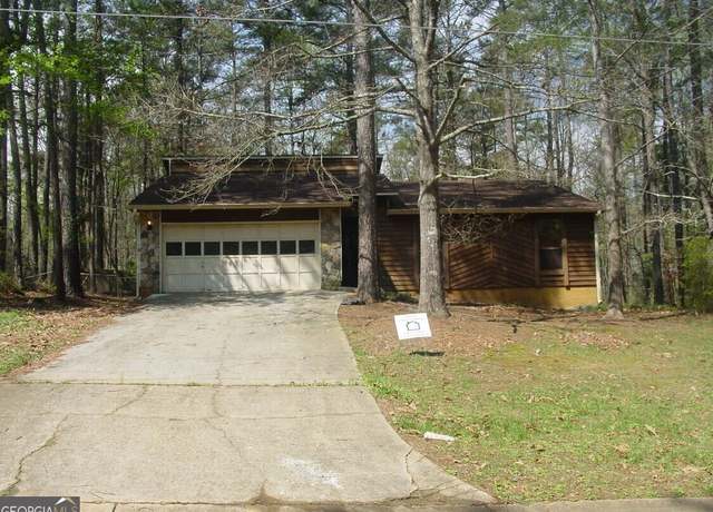 Property at 3208 Berrong Way, Stone Mountain, GA 30087, 3 beds, 2 baths