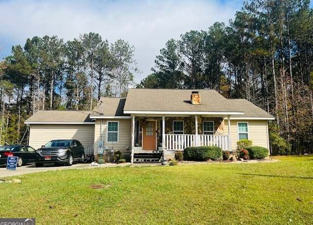 Property at 77 Cordwood St, Manchester, GA 31816, 3 beds, 2 baths