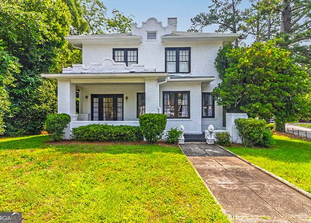 Property at 209 Forest Hill Rd, Macon, GA 31210, 4 beds, 1.5 baths