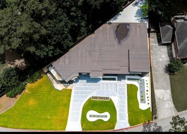 Property at 2401 NE Greenglade Rd, Atlanta, GA 30345, 7 beds, 6 baths