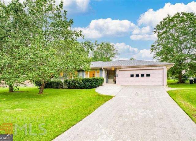 Property at 741 Greenhill Dr NE, Conyers, GA 30012, 3 beds, 2 baths