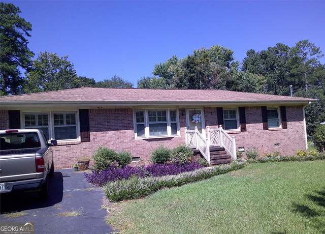 Property at 111 Marlon St, Thomaston, GA 30286, 3 beds, 2 baths